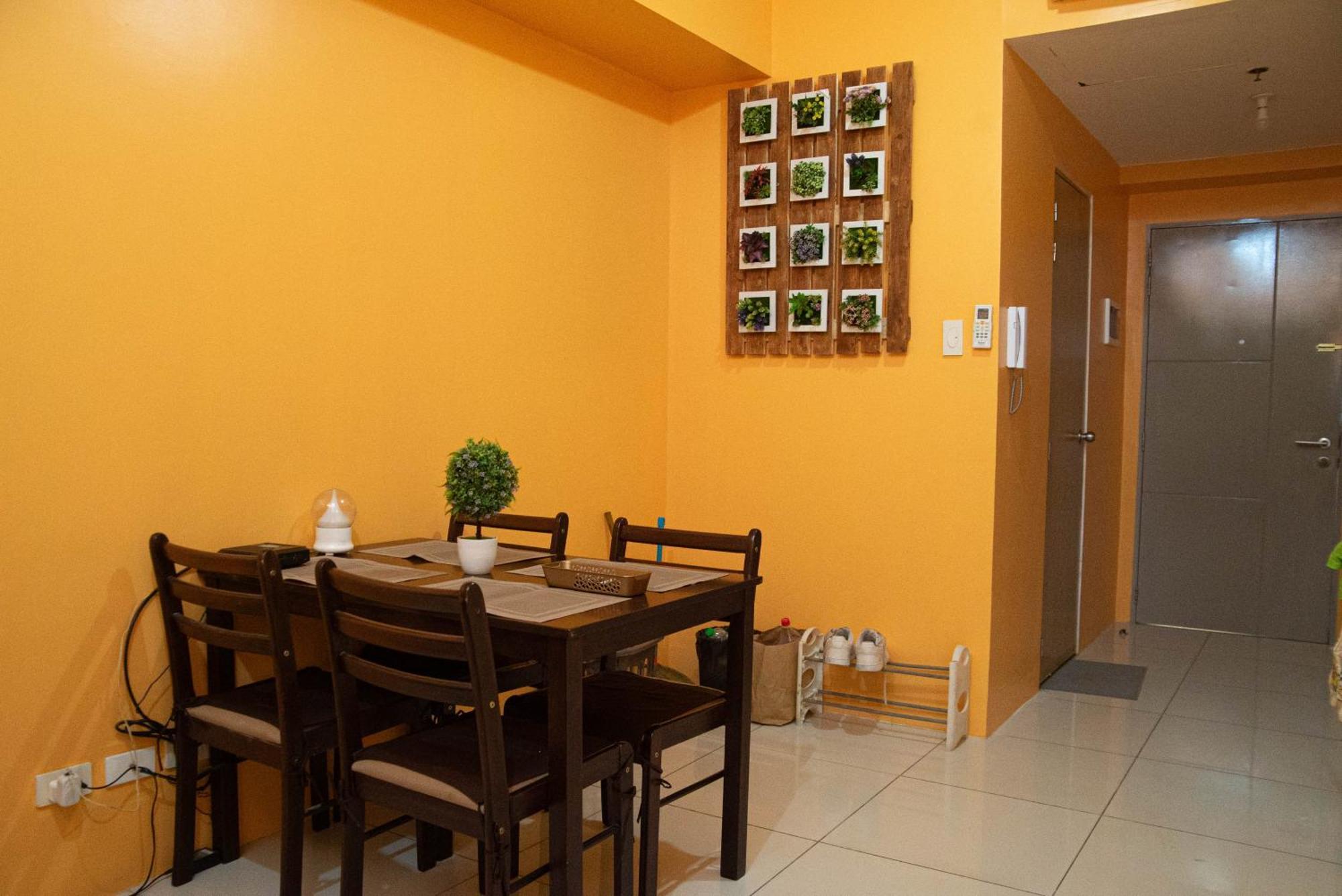 Wind Residences For Rent - Luiice Tagaytay City Esterno foto