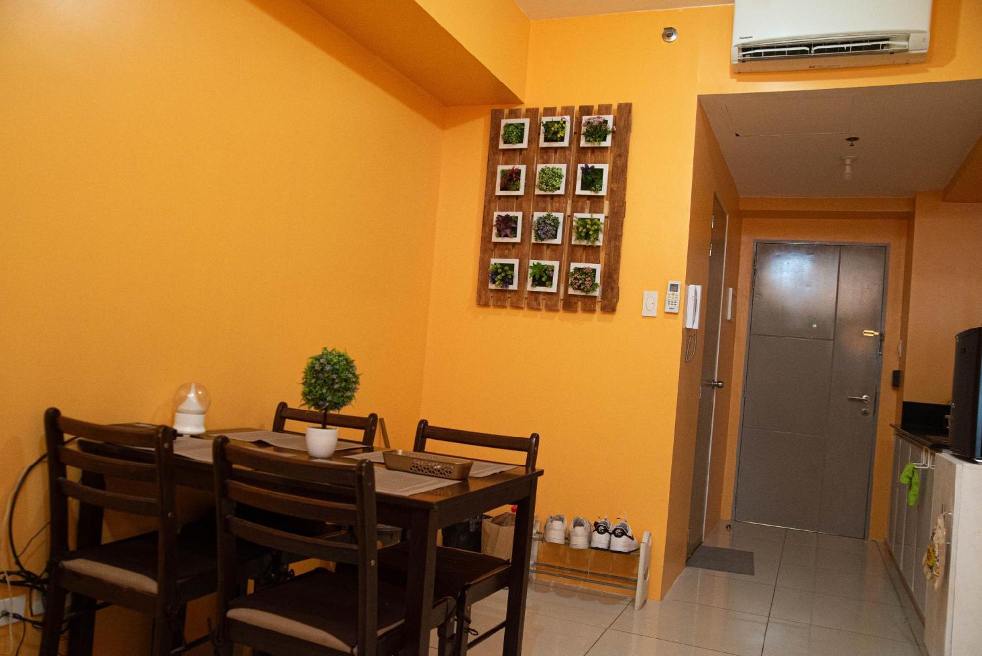Wind Residences For Rent - Luiice Tagaytay City Esterno foto