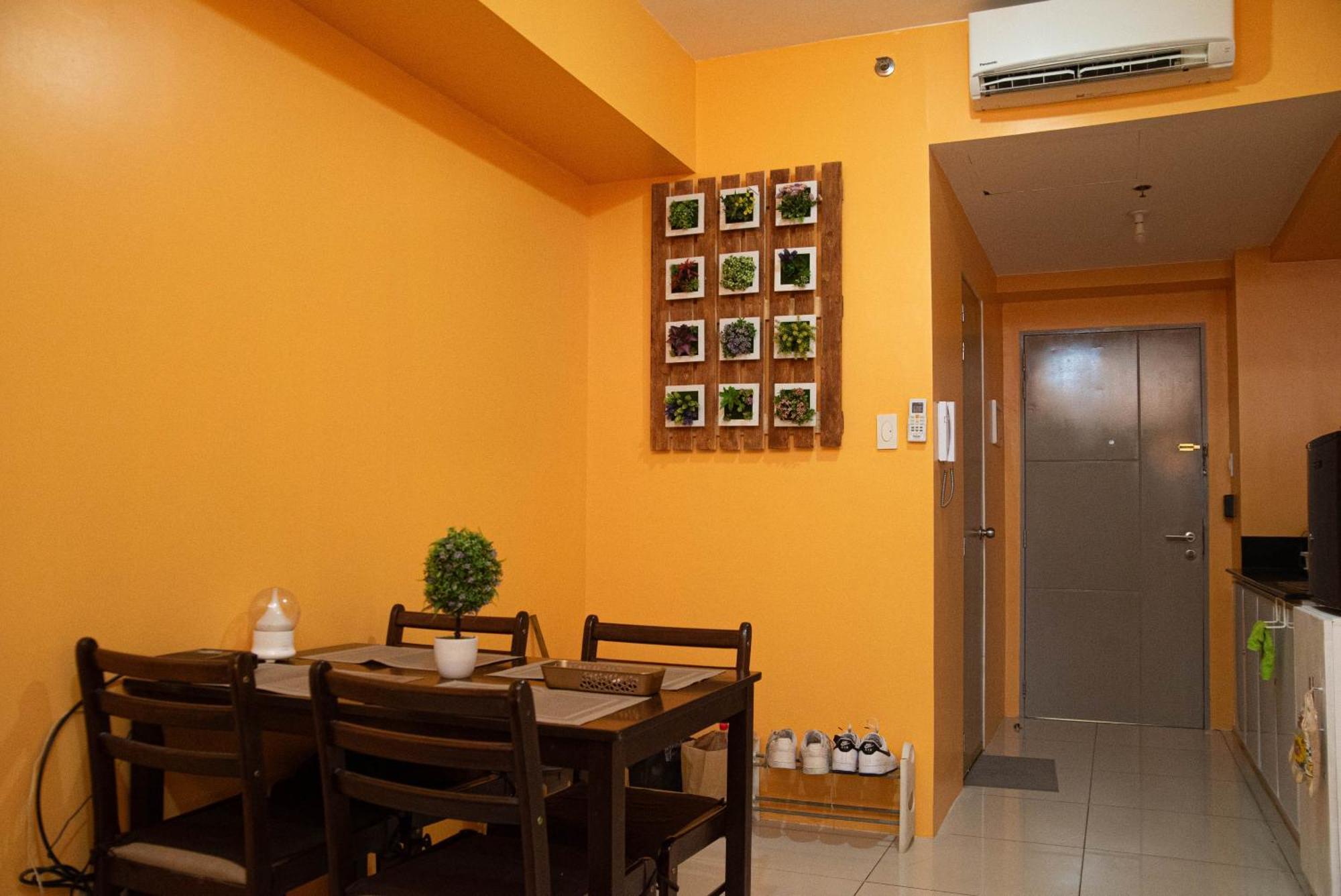 Wind Residences For Rent - Luiice Tagaytay City Esterno foto