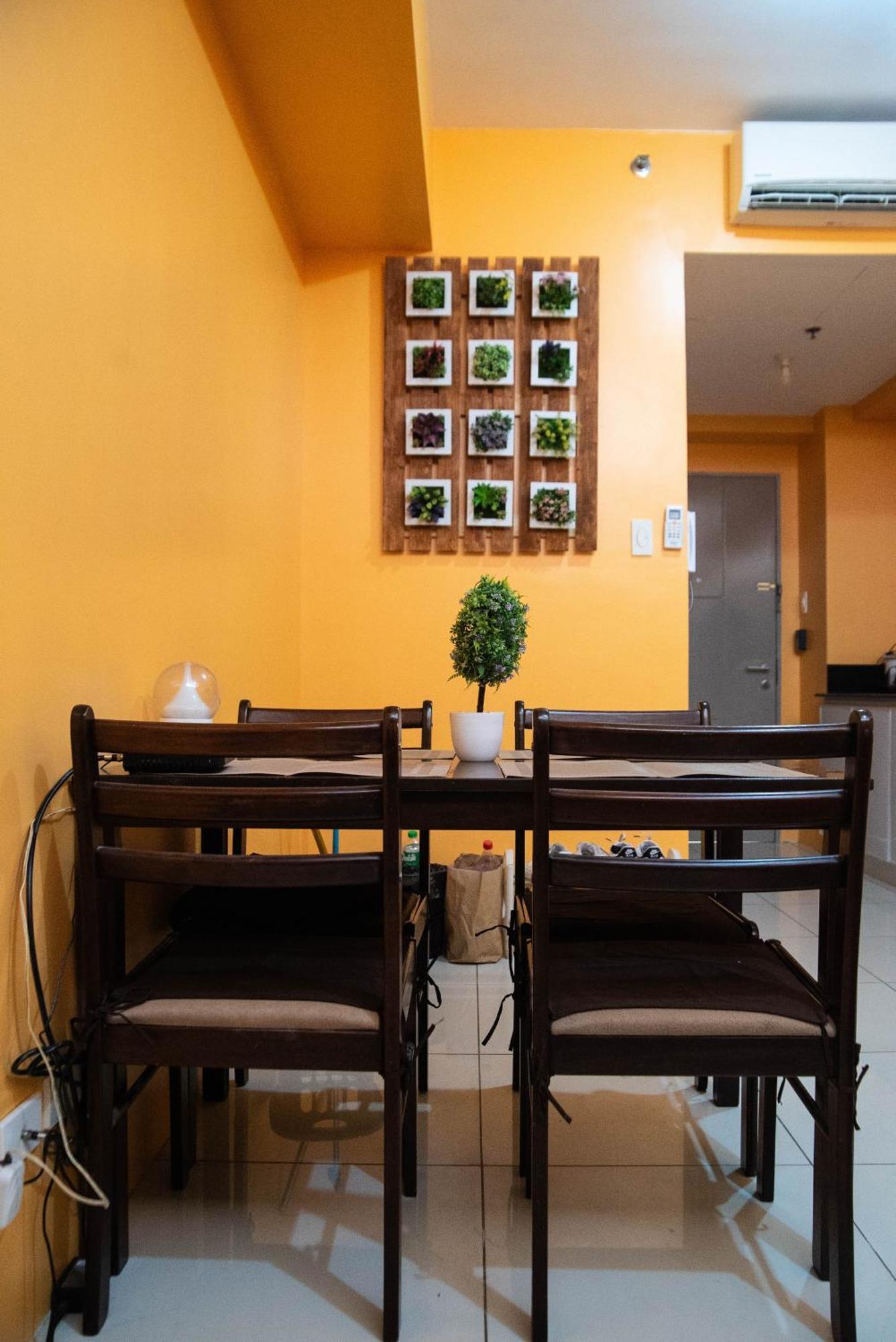 Wind Residences For Rent - Luiice Tagaytay City Esterno foto