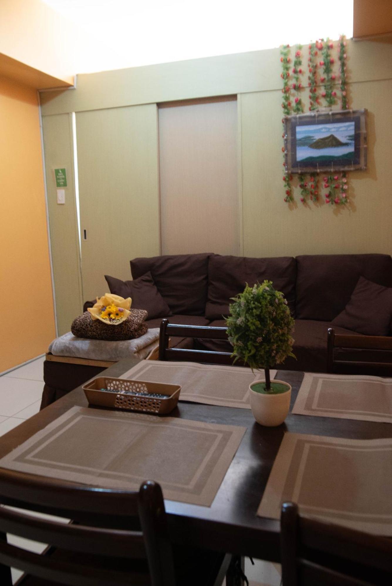 Wind Residences For Rent - Luiice Tagaytay City Esterno foto