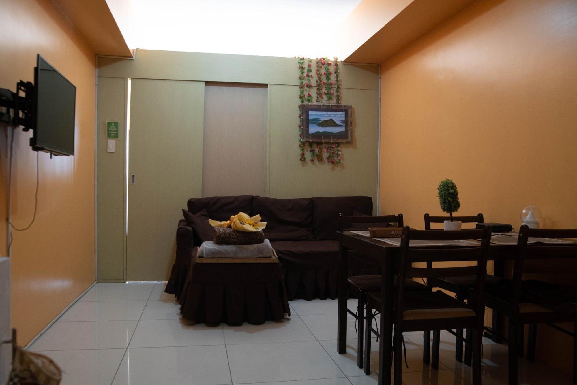 Wind Residences For Rent - Luiice Tagaytay City Esterno foto