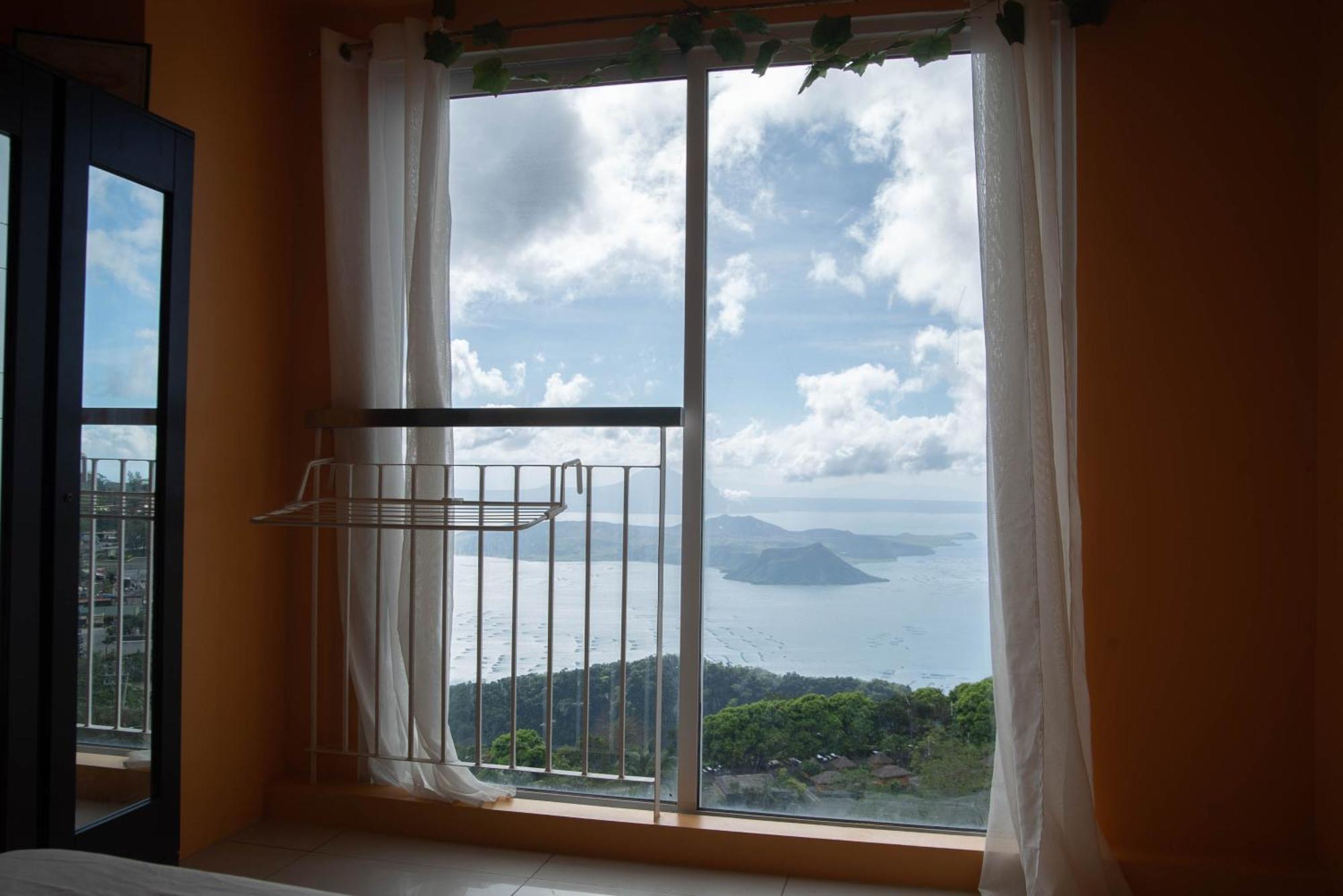Wind Residences For Rent - Luiice Tagaytay City Esterno foto