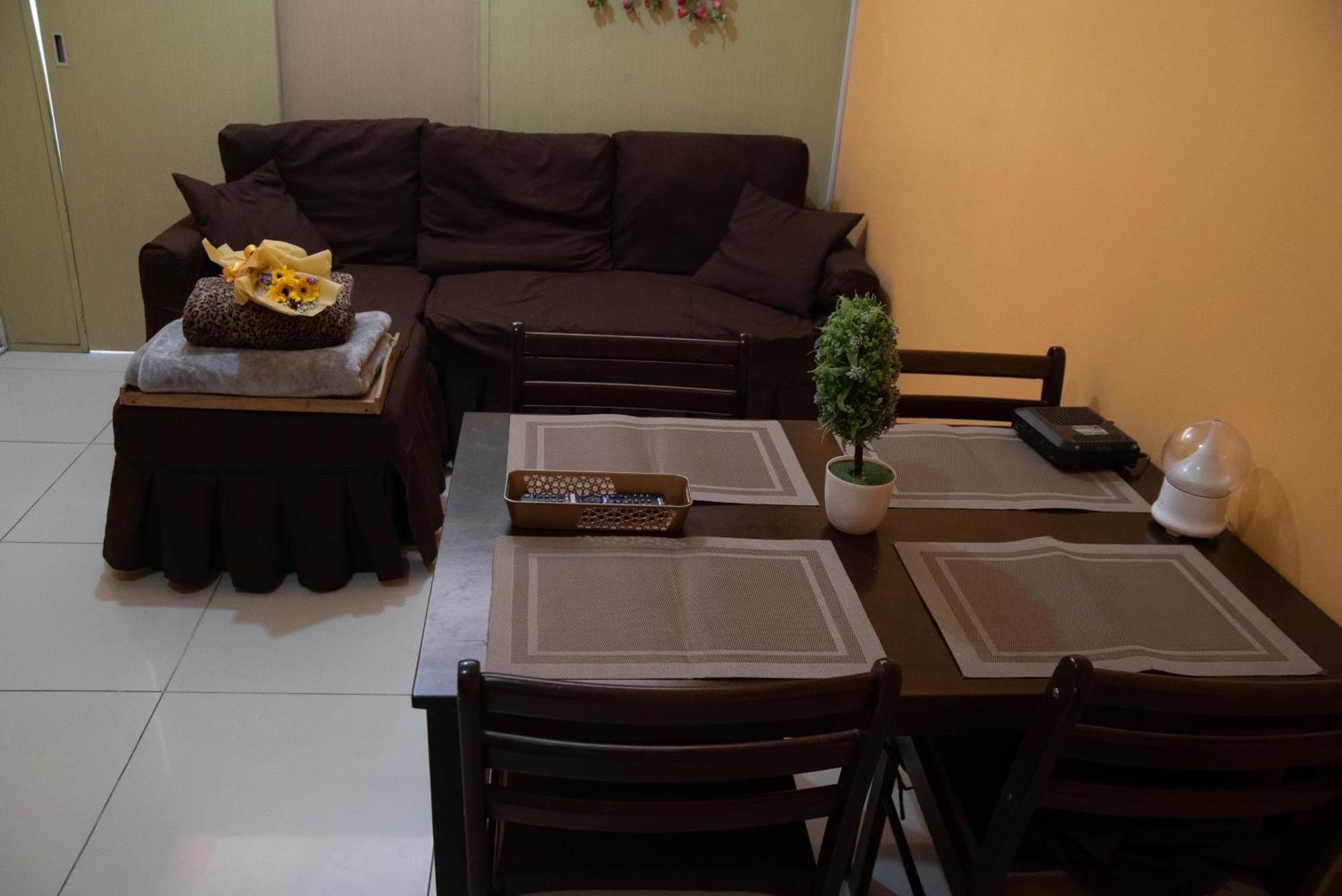 Wind Residences For Rent - Luiice Tagaytay City Esterno foto