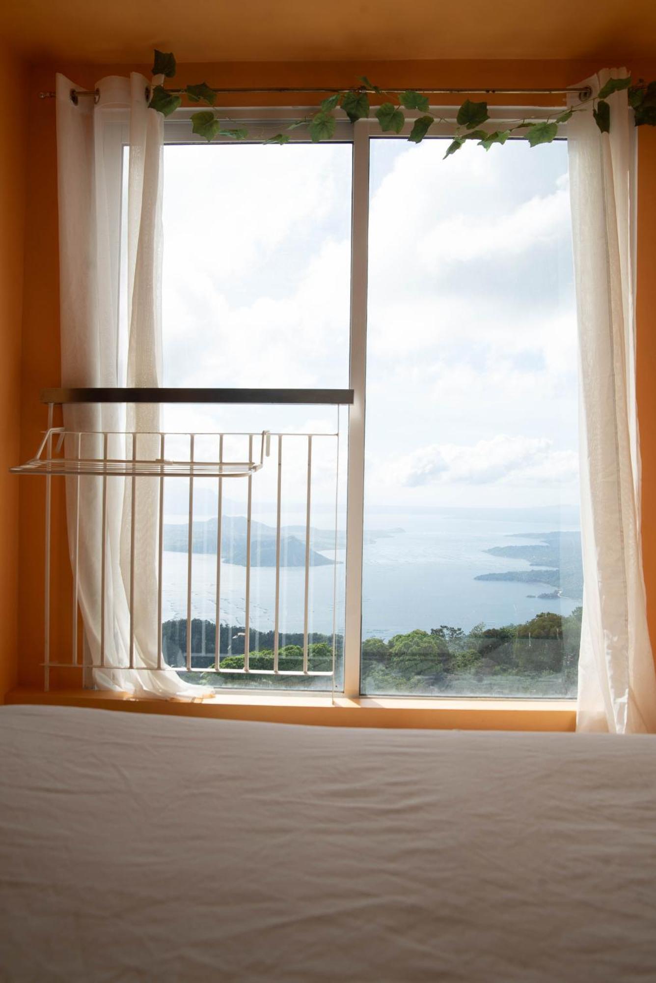 Wind Residences For Rent - Luiice Tagaytay City Esterno foto