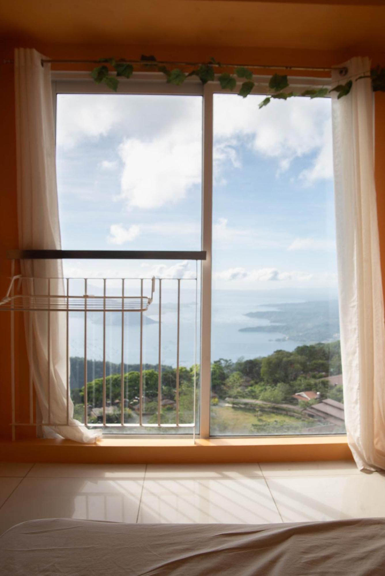 Wind Residences For Rent - Luiice Tagaytay City Esterno foto