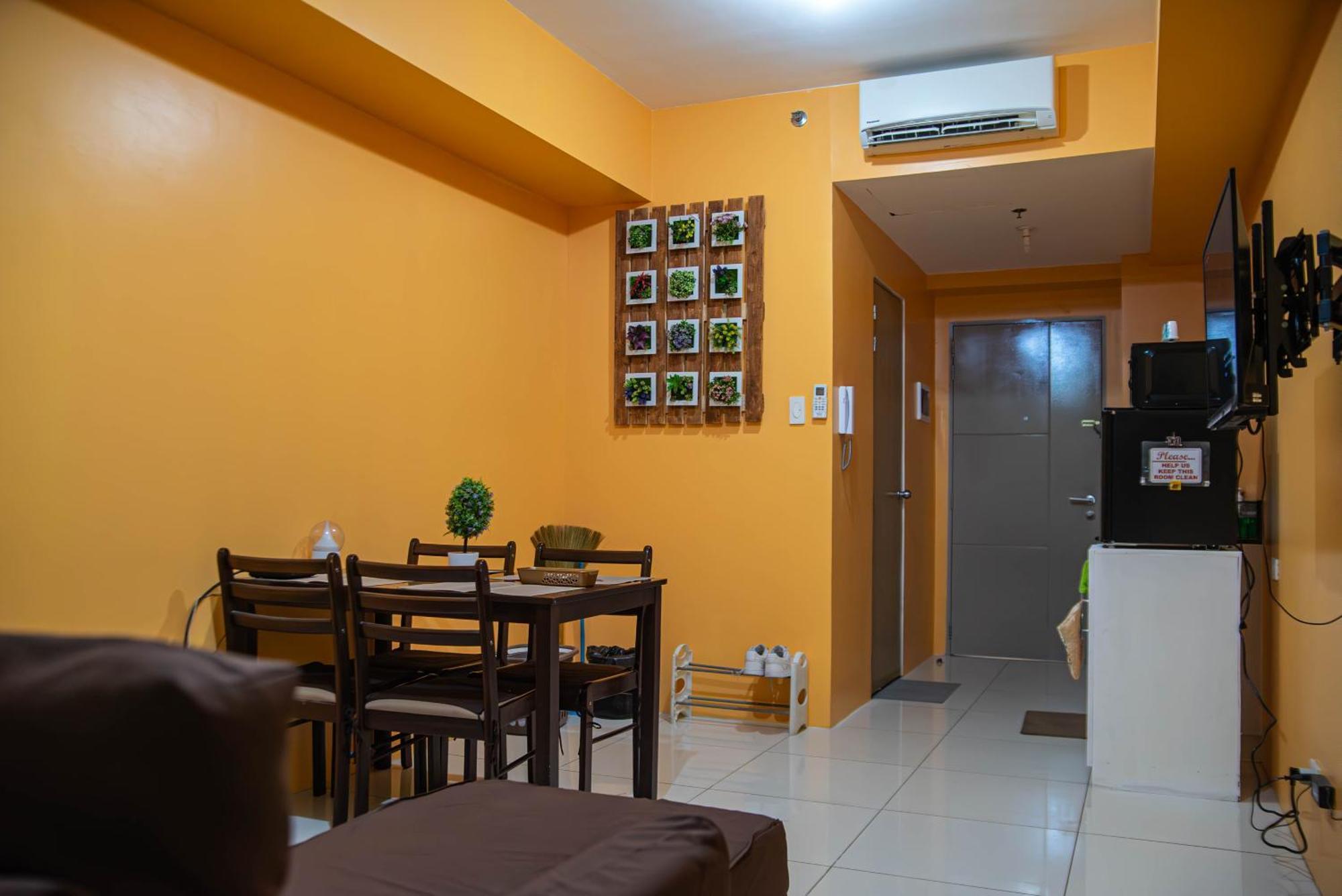 Wind Residences For Rent - Luiice Tagaytay City Esterno foto