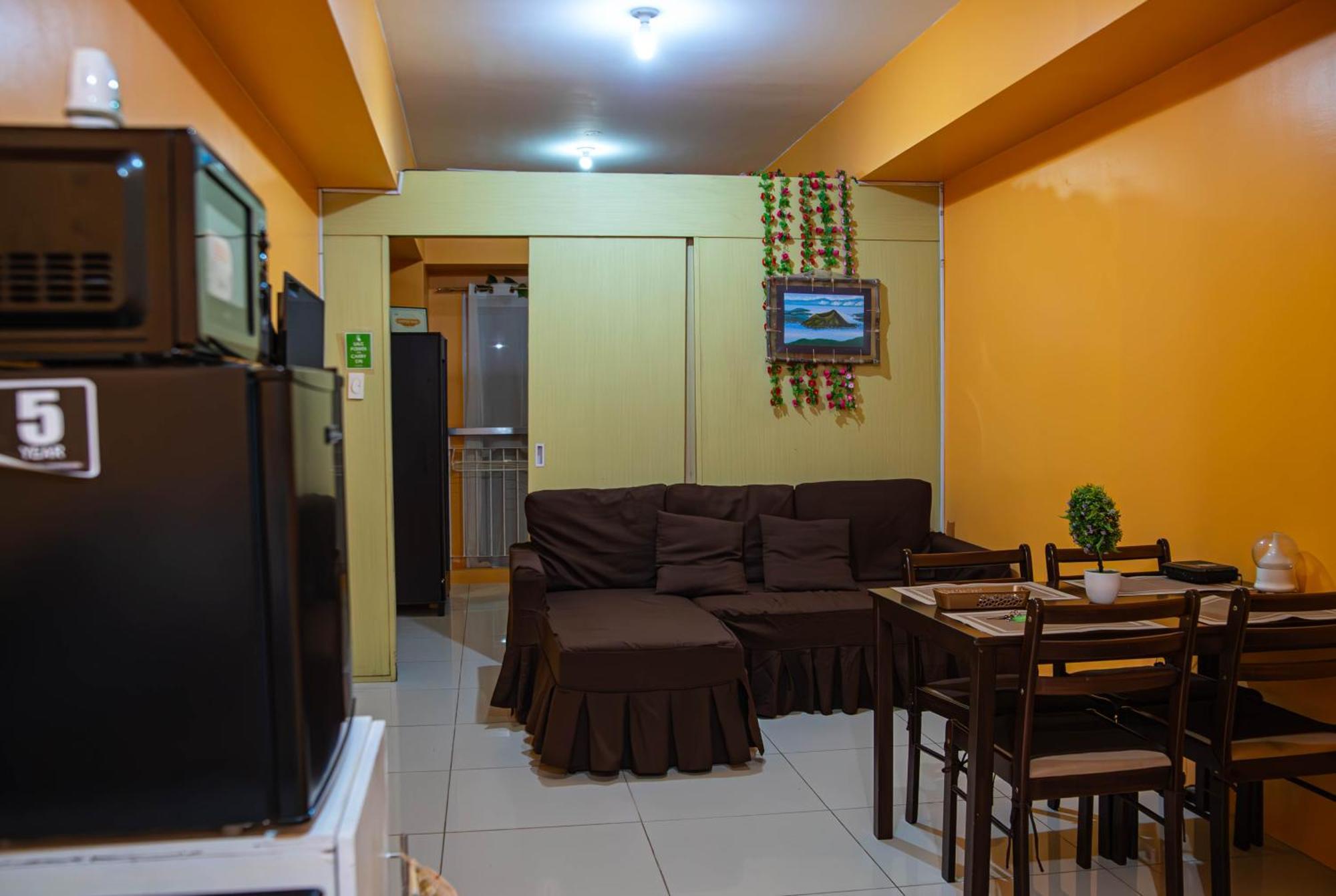 Wind Residences For Rent - Luiice Tagaytay City Esterno foto