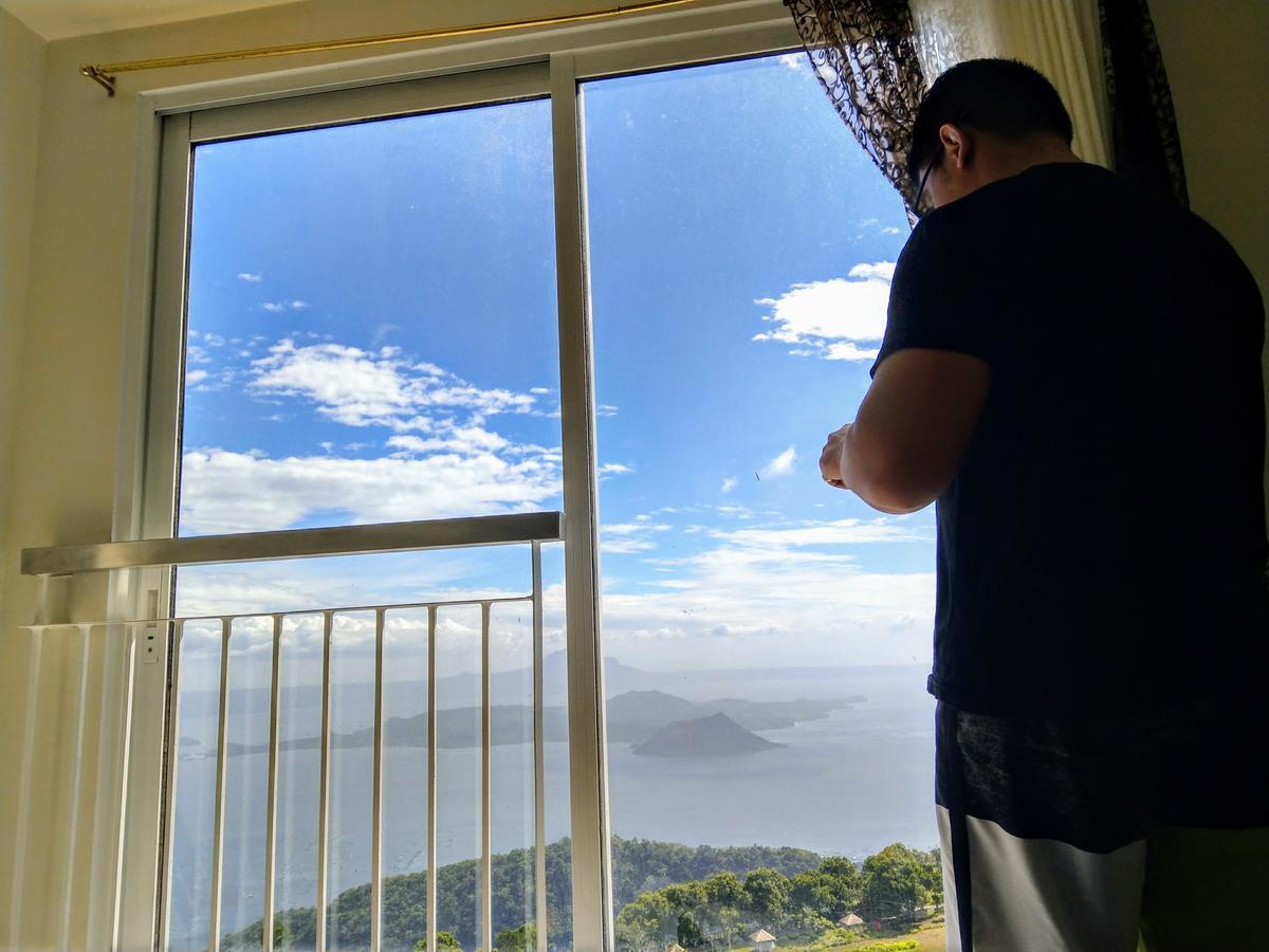 Wind Residences For Rent - Luiice Tagaytay City Esterno foto